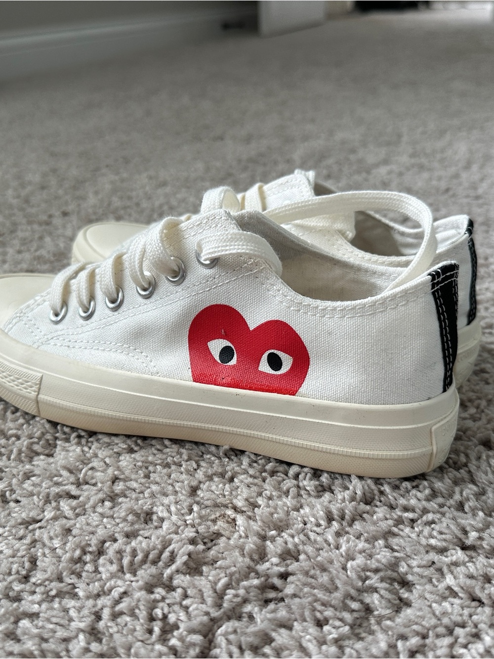 Converse Kids White Canvas Sneakers with Red Heart Graphic